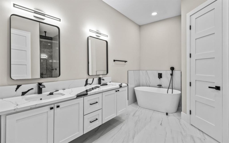4142 Khawlah Nafal Court, Irving, TX 75038, 5 Bedrooms Bedrooms, ,6 BathroomsBathrooms,Residential,For Sale,4142 Khawlah Nafal Court,20841281