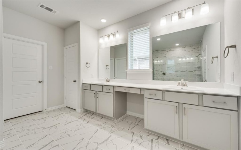 5801 Ferrers Drive, Celina, TX 76227, 4 Bedrooms Bedrooms, ,3 BathroomsBathrooms,Residential,For Sale,5801 Ferrers Drive,20841292