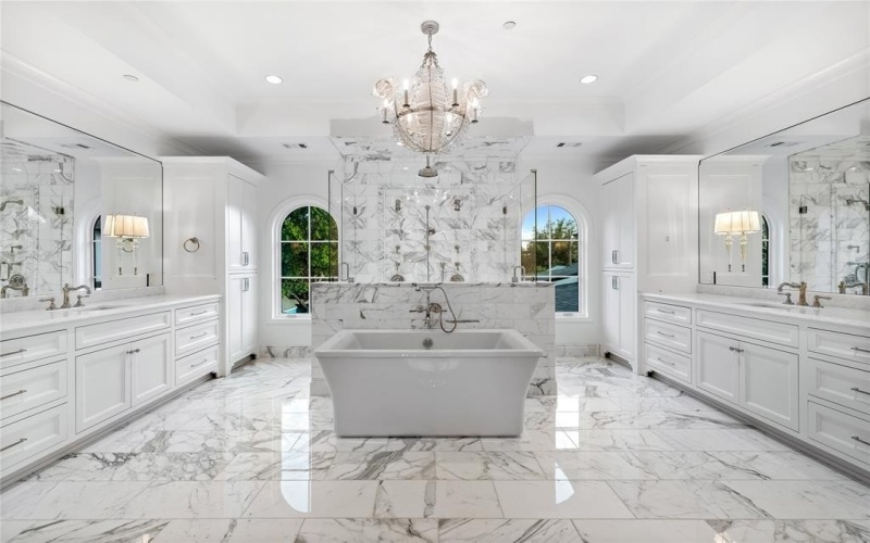 4206 Woodfin Drive, Dallas, TX 75220, 5 Habitaciones Habitaciones , ,7 BañosBaños,Residential,En Venta,4206 Woodfin Drive,20838081