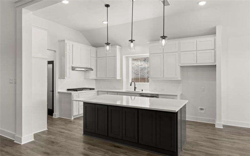 1314 Comal Drive, Forney, TX 75126, 5 Bedrooms Bedrooms, ,5 BathroomsBathrooms,Residential,For Sale,1314 Comal Drive,20838144