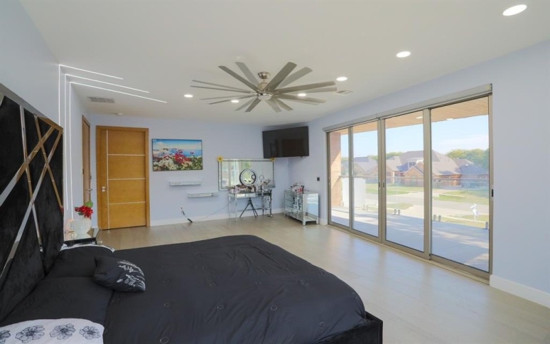 1719 Right Field Court, Cedar Hill, TX 75104, 4 Bedrooms Bedrooms, ,5 BathroomsBathrooms,Residential,For Sale,1719 Right Field Court,20838412