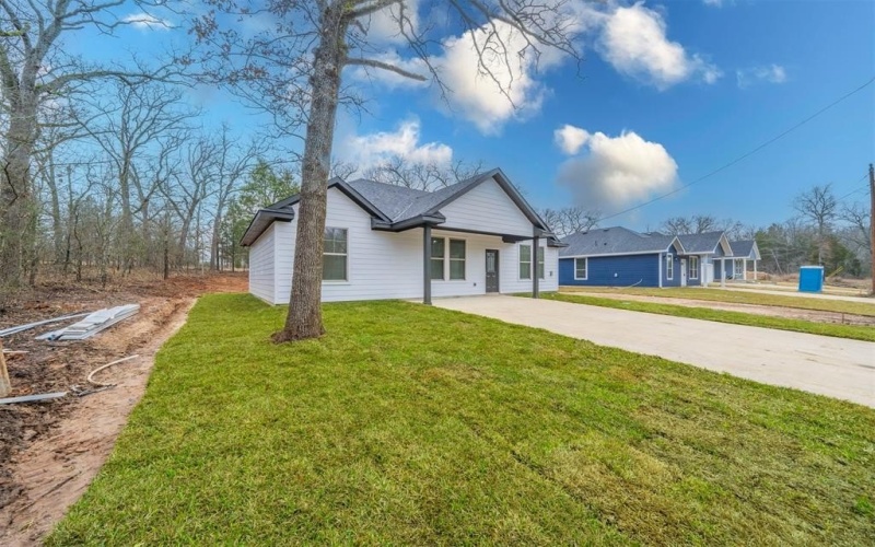 299 Harris Boulevard, Malakoff, TX 75148, 3 Bedrooms Bedrooms, ,2 BathroomsBathrooms,Residential,For Sale,299 Harris Boulevard,20841497
