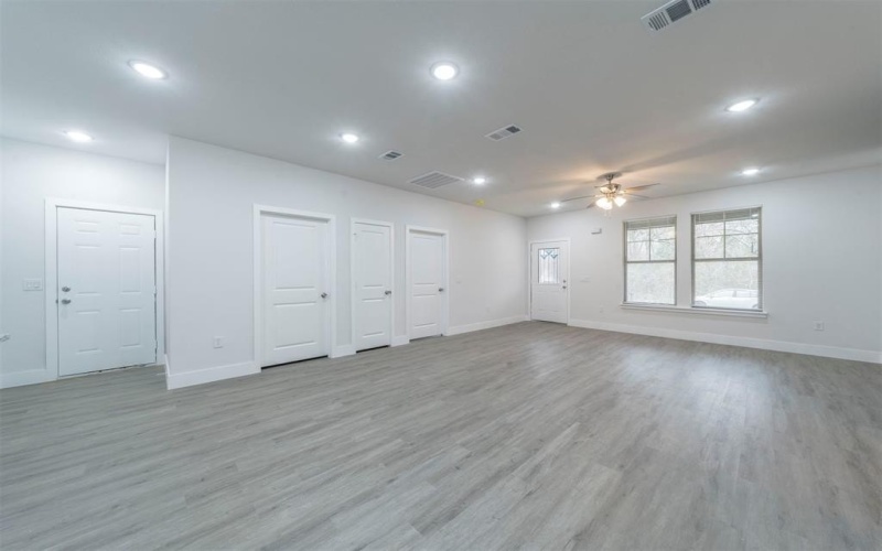 299 Harris Boulevard, Malakoff, TX 75148, 3 Bedrooms Bedrooms, ,2 BathroomsBathrooms,Residential,For Sale,299 Harris Boulevard,20841497