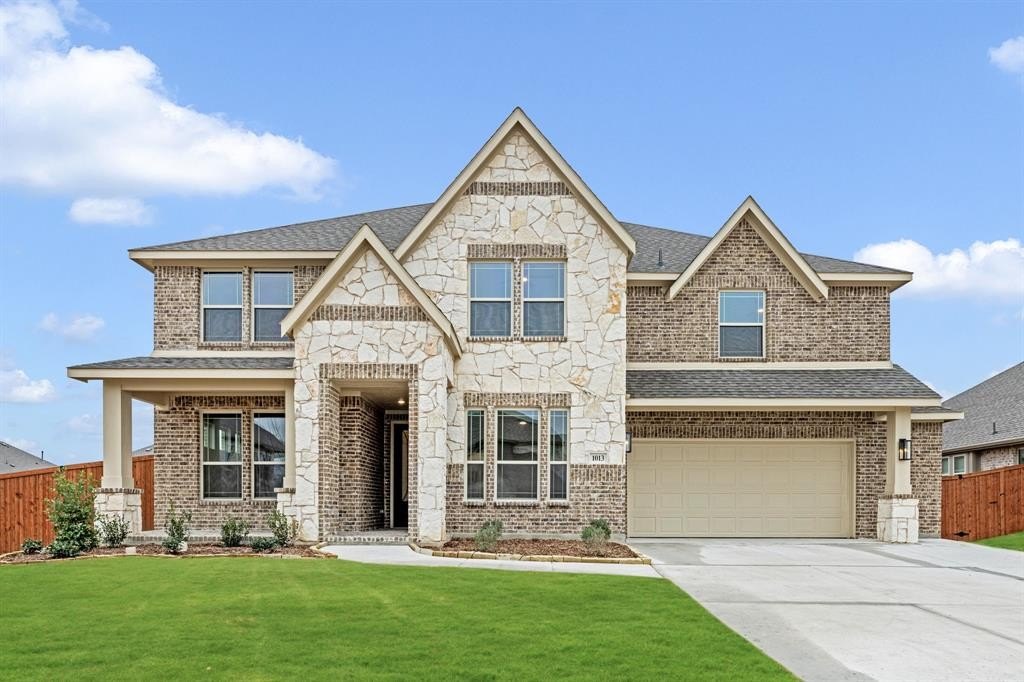 1013 Emerald Trace Drive, Justin, TX 76247, 6 Habitaciones Habitaciones , ,6 BañosBaños,Residential,En Venta,1013 Emerald Trace Drive,20838464
