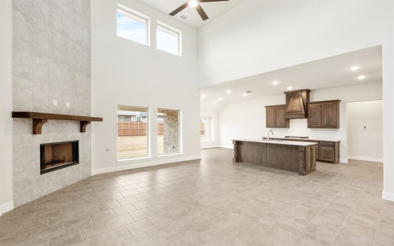 1013 Emerald Trace Drive, Justin, TX 76247, 6 Habitaciones Habitaciones , ,6 BañosBaños,Residential,En Venta,1013 Emerald Trace Drive,20838464