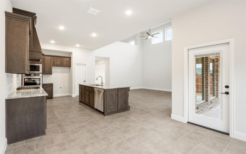 1013 Emerald Trace Drive, Justin, TX 76247, 6 Habitaciones Habitaciones , ,6 BañosBaños,Residential,En Venta,1013 Emerald Trace Drive,20838464
