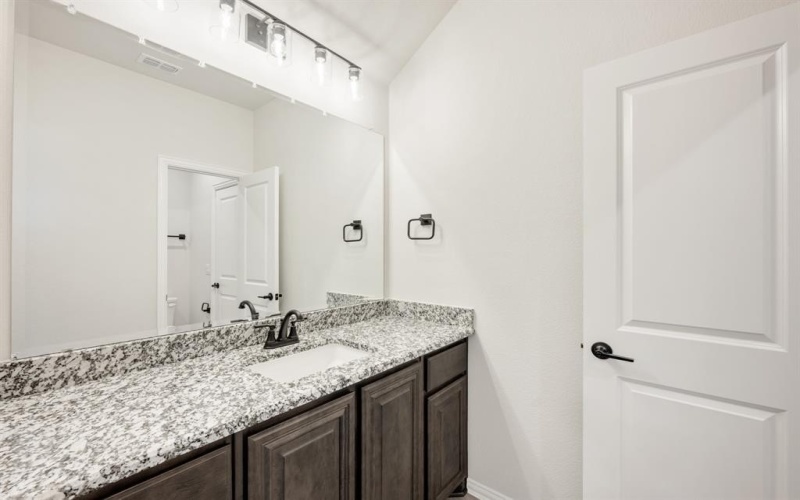 1013 Emerald Trace Drive, Justin, TX 76247, 6 Habitaciones Habitaciones , ,6 BañosBaños,Residential,En Venta,1013 Emerald Trace Drive,20838464