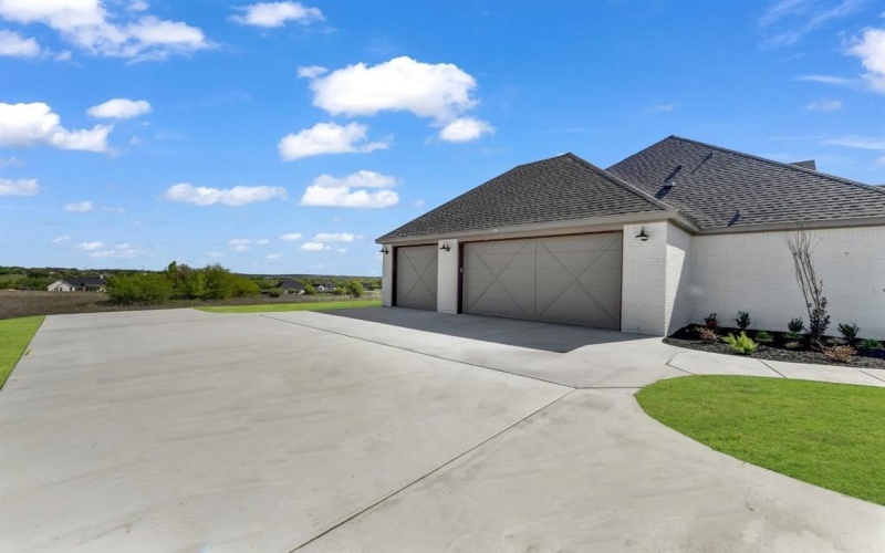 1028 Lilly Lane, Peaster, TX 76088, 5 Bedrooms Bedrooms, ,3 BathroomsBathrooms,Residential,For Sale,1028 Lilly Lane,20838485