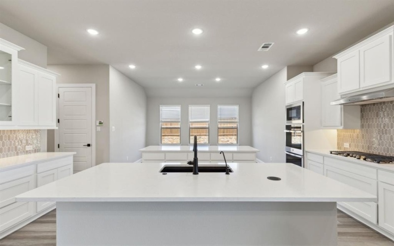 204 Bristol Lane, Azle, TX 76020, 4 Habitaciones Habitaciones , ,3 BañosBaños,Residential,En Venta,204 Bristol Lane,20838494