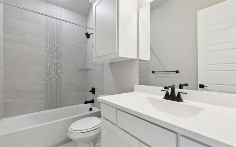 204 Bristol Lane, Azle, TX 76020, 4 Habitaciones Habitaciones , ,3 BañosBaños,Residential,En Venta,204 Bristol Lane,20838494