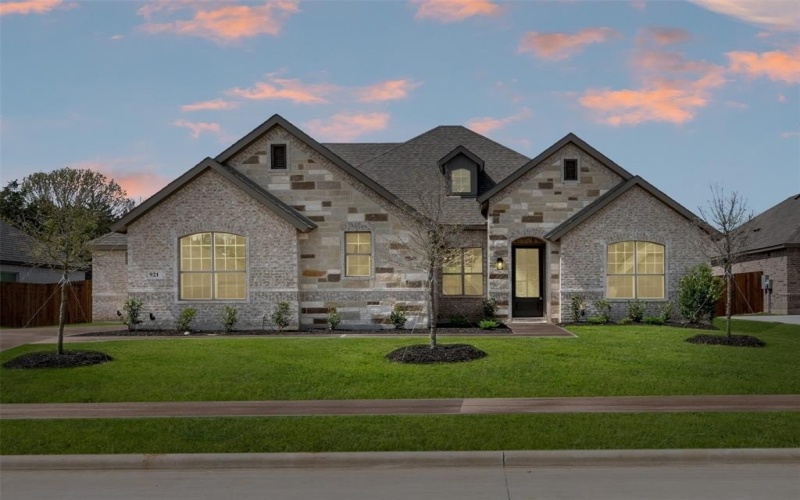 921 Winecup, Midlothian, TX 76065, 3 Habitaciones Habitaciones , ,2 BañosBaños,Residential,En Venta,921 Winecup,20838514