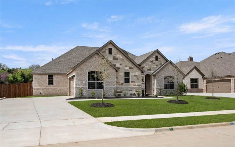 921 Winecup, Midlothian, TX 76065, 3 Habitaciones Habitaciones , ,2 BañosBaños,Residential,En Venta,921 Winecup,20838514