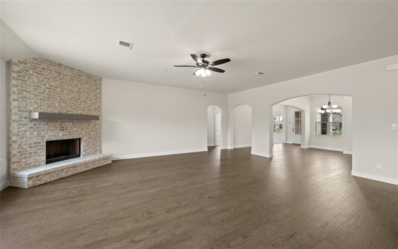 921 Winecup, Midlothian, TX 76065, 3 Habitaciones Habitaciones , ,2 BañosBaños,Residential,En Venta,921 Winecup,20838514
