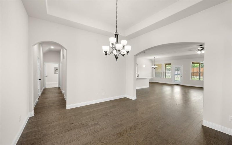 921 Winecup, Midlothian, TX 76065, 3 Habitaciones Habitaciones , ,2 BañosBaños,Residential,En Venta,921 Winecup,20838514