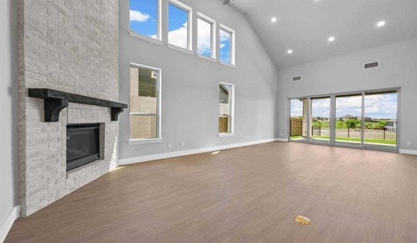 706 Hidden Creek Parkway, Van Alstyne, TX 75495, 4 Bedrooms Bedrooms, ,3 BathroomsBathrooms,Residential,For Sale,706 Hidden Creek Parkway,20841719