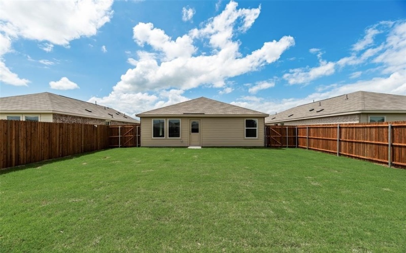5010 Volunteer Drive, Ennis, TX 75119, 3 Bedrooms Bedrooms, ,2 BathroomsBathrooms,Residential,For Sale,5010 Volunteer Drive,20838561