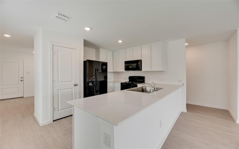 5010 Volunteer Drive, Ennis, TX 75119, 3 Bedrooms Bedrooms, ,2 BathroomsBathrooms,Residential,For Sale,5010 Volunteer Drive,20838561