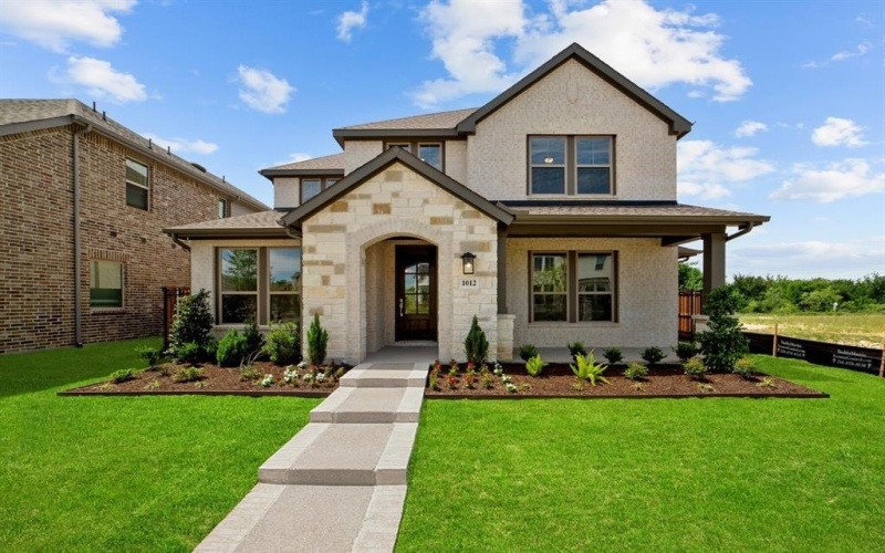 1012 Violet Drive, Crowley, TX 76036, 4 Bedrooms Bedrooms, ,3 BathroomsBathrooms,Residential,For Sale,1012 Violet Drive,20841887