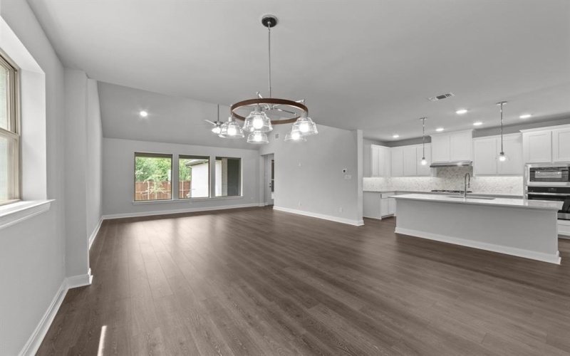 1012 Violet Drive, Crowley, TX 76036, 4 Bedrooms Bedrooms, ,3 BathroomsBathrooms,Residential,For Sale,1012 Violet Drive,20841887