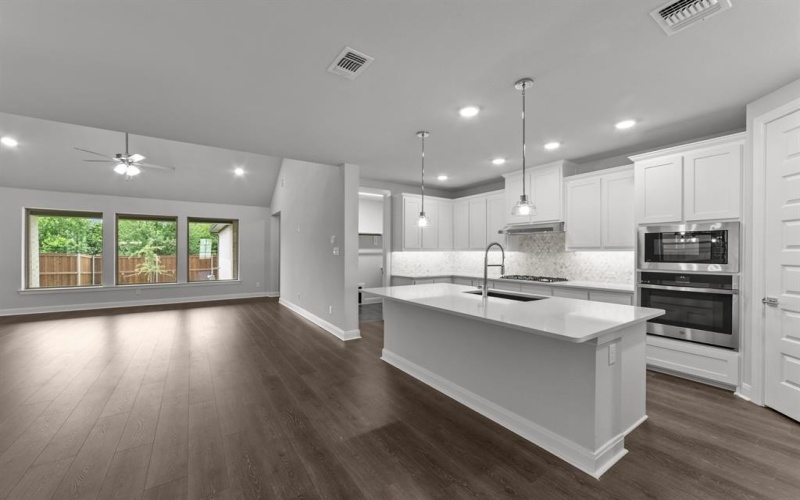 1012 Violet Drive, Crowley, TX 76036, 4 Bedrooms Bedrooms, ,3 BathroomsBathrooms,Residential,For Sale,1012 Violet Drive,20841887