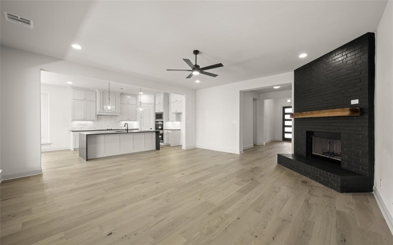 5606 Rutherford Drive Drive, Midlothian, TX 76065, 4 Habitaciones Habitaciones , ,2 BañosBaños,Residential,En Venta,5606 Rutherford Drive Drive,20838857