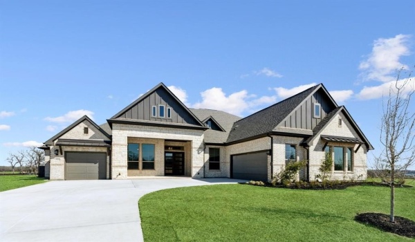 1513 Hilltop Road, Azle, TX 76020, 4 Bedrooms Bedrooms, ,6 BathroomsBathrooms,Residential,For Sale,1513 Hilltop Road,20838894