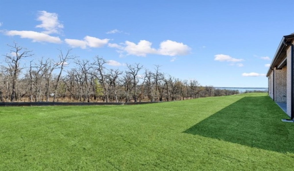 1513 Hilltop Road, Azle, TX 76020, 4 Bedrooms Bedrooms, ,6 BathroomsBathrooms,Residential,For Sale,1513 Hilltop Road,20838894