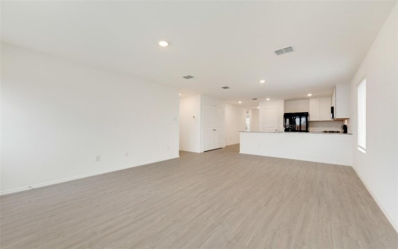 1600 Crested Way, Fort Worth, TX 76140, 3 Bedrooms Bedrooms, ,2 BathroomsBathrooms,Residential,For Sale,1600 Crested Way,20838896