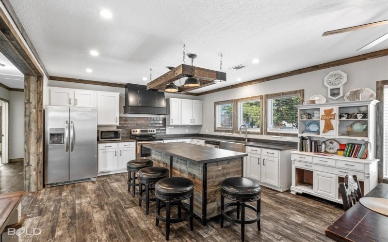 10034 Plum Point Road, Oil City, LA 71061, 3 Habitaciones Habitaciones , ,2 BañosBaños,Residential,En Venta,10034 Plum Point Road,20839342