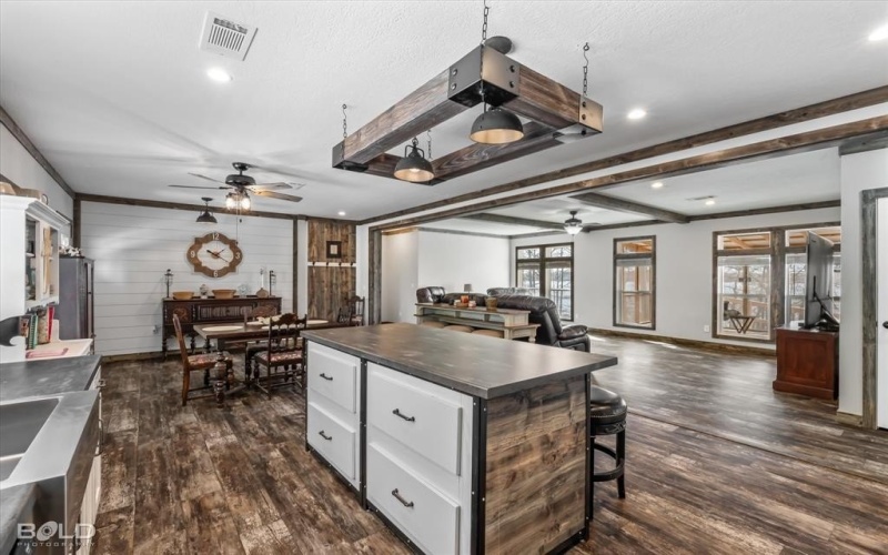 10034 Plum Point Road, Oil City, LA 71061, 3 Habitaciones Habitaciones , ,2 BañosBaños,Residential,En Venta,10034 Plum Point Road,20839342