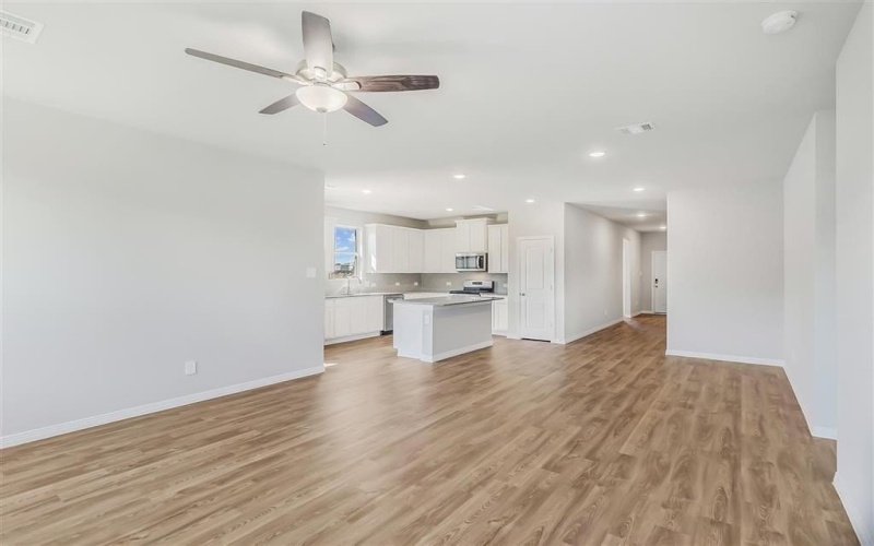 10924 Cacao Drive, Fort Worth, TX 76108, 4 Bedrooms Bedrooms, ,2 BathroomsBathrooms,Residential,For Sale,10924 Cacao Drive,20839468