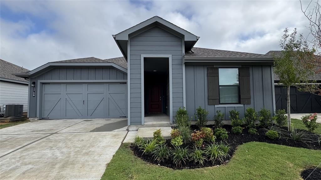1768 RIVER BEND Road, Burleson, TX 76028, 5 Habitaciones Habitaciones , ,3 BañosBaños,Residential,En Venta,1768 RIVER BEND Road,20836174