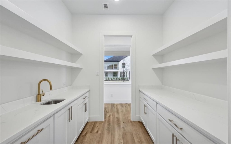 3703 Pilgrims Mews, Rowlett, TX 75088, 4 Bedrooms Bedrooms, ,3 BathroomsBathrooms,Residential,For Sale,3703 Pilgrims Mews,20836277