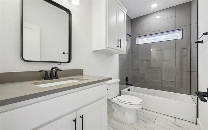 3700 Pardoners Mews, Rowlett, TX 75088, 4 Bedrooms Bedrooms, ,3 BathroomsBathrooms,Residential,For Sale,3700 Pardoners Mews,20836306
