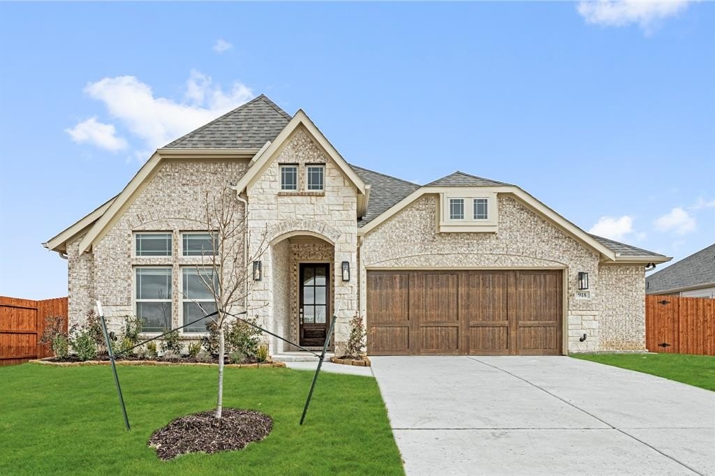 918 S Bluebird Lane, Midlothian, TX 76065, 3 Bedrooms Bedrooms, ,2 BathroomsBathrooms,Residential,For Sale,918 S Bluebird Lane,20836334