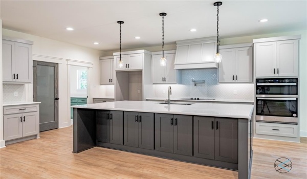 114 Castlewood Road, Enchanted Oaks, TX 75156, 4 Habitaciones Habitaciones , ,3 BañosBaños,Residential,En Venta,114 Castlewood Road,20839782