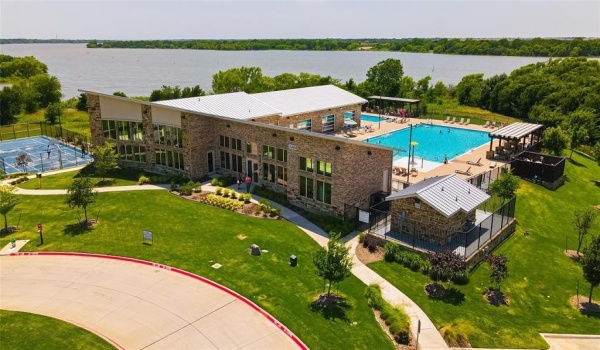 1724 Canals Drive, Little Elm, TX 75068, 4 Bedrooms Bedrooms, ,3 BathroomsBathrooms,Residential,For Sale,1724 Canals Drive,20839895