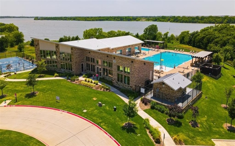 1724 Canals Drive, Little Elm, TX 75068, 4 Bedrooms Bedrooms, ,3 BathroomsBathrooms,Residential,For Sale,1724 Canals Drive,20839895
