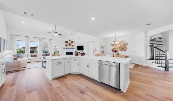 1724 Canals Drive, Little Elm, TX 75068, 4 Bedrooms Bedrooms, ,3 BathroomsBathrooms,Residential,For Sale,1724 Canals Drive,20839895