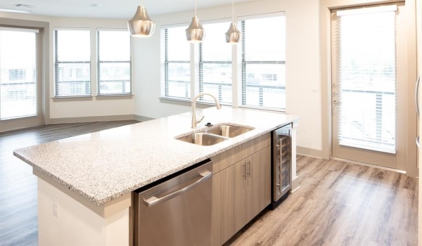 707 Seale Street #325, Dallas, TX 75208, 1 Bedroom Bedrooms, ,1 BathroomBathrooms,Residential Lease,For Rent,707 Seale Street,20836397