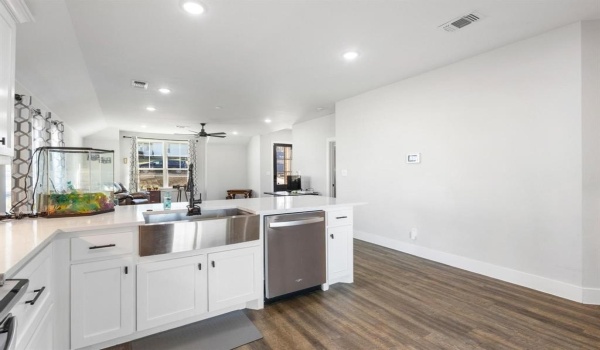 1225 W Johnson Street, Denison, TX 75020, 3 Bedrooms Bedrooms, ,2 BathroomsBathrooms,Residential,For Sale,1225 W Johnson Street,20840057