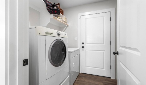 1225 W Johnson Street, Denison, TX 75020, 3 Bedrooms Bedrooms, ,2 BathroomsBathrooms,Residential,For Sale,1225 W Johnson Street,20840057