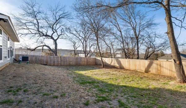 1225 W Johnson Street, Denison, TX 75020, 3 Bedrooms Bedrooms, ,2 BathroomsBathrooms,Residential,For Sale,1225 W Johnson Street,20840057