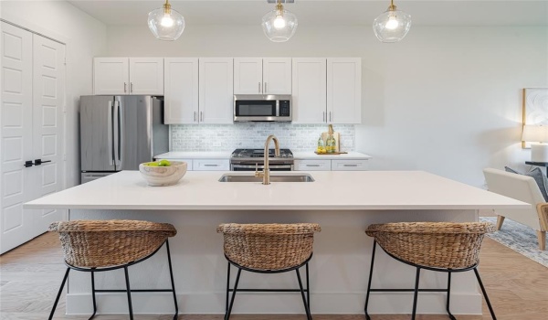 2610 Kimsey #205, Dallas, TX 75235, 2 Bedrooms Bedrooms, ,2 BathroomsBathrooms,Residential,For Sale,2610 Kimsey,20836770