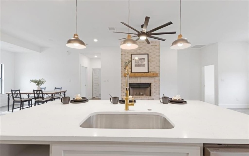 316 Kalura Way, Tool, TX 75143, 4 Bedrooms Bedrooms, ,2 BathroomsBathrooms,Residential,For Sale,316 Kalura Way,20840540