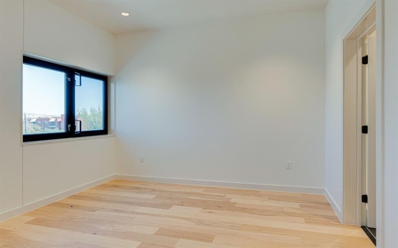 1023 LIPSCOMB Street #302, Fort Worth, TX 76104, 1 Dormitorio Habitaciones , ,1 BañoBaños,Residential Lease,En Alquiler,1023 LIPSCOMB Street,20840855