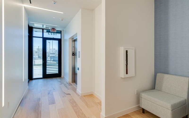 1023 LIPSCOMB Street #302, Fort Worth, TX 76104, 1 Dormitorio Habitaciones , ,1 BañoBaños,Residential Lease,En Alquiler,1023 LIPSCOMB Street,20840855