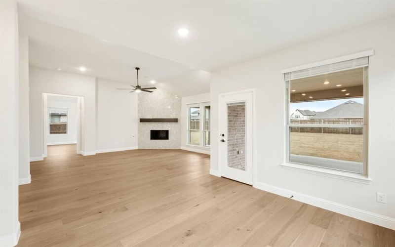 635 Sirius Drive, Waxahachie, TX 75165, 4 Habitaciones Habitaciones , ,3 BañosBaños,Residential,En Venta,635 Sirius Drive,20842080