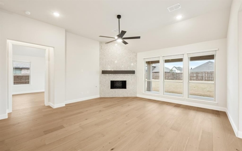 635 Sirius Drive, Waxahachie, TX 75165, 4 Habitaciones Habitaciones , ,3 BañosBaños,Residential,En Venta,635 Sirius Drive,20842080