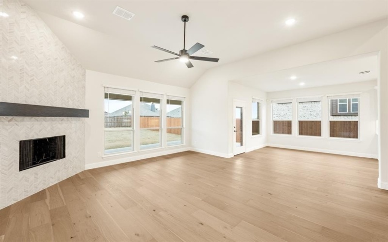 635 Sirius Drive, Waxahachie, TX 75165, 4 Habitaciones Habitaciones , ,3 BañosBaños,Residential,En Venta,635 Sirius Drive,20842080